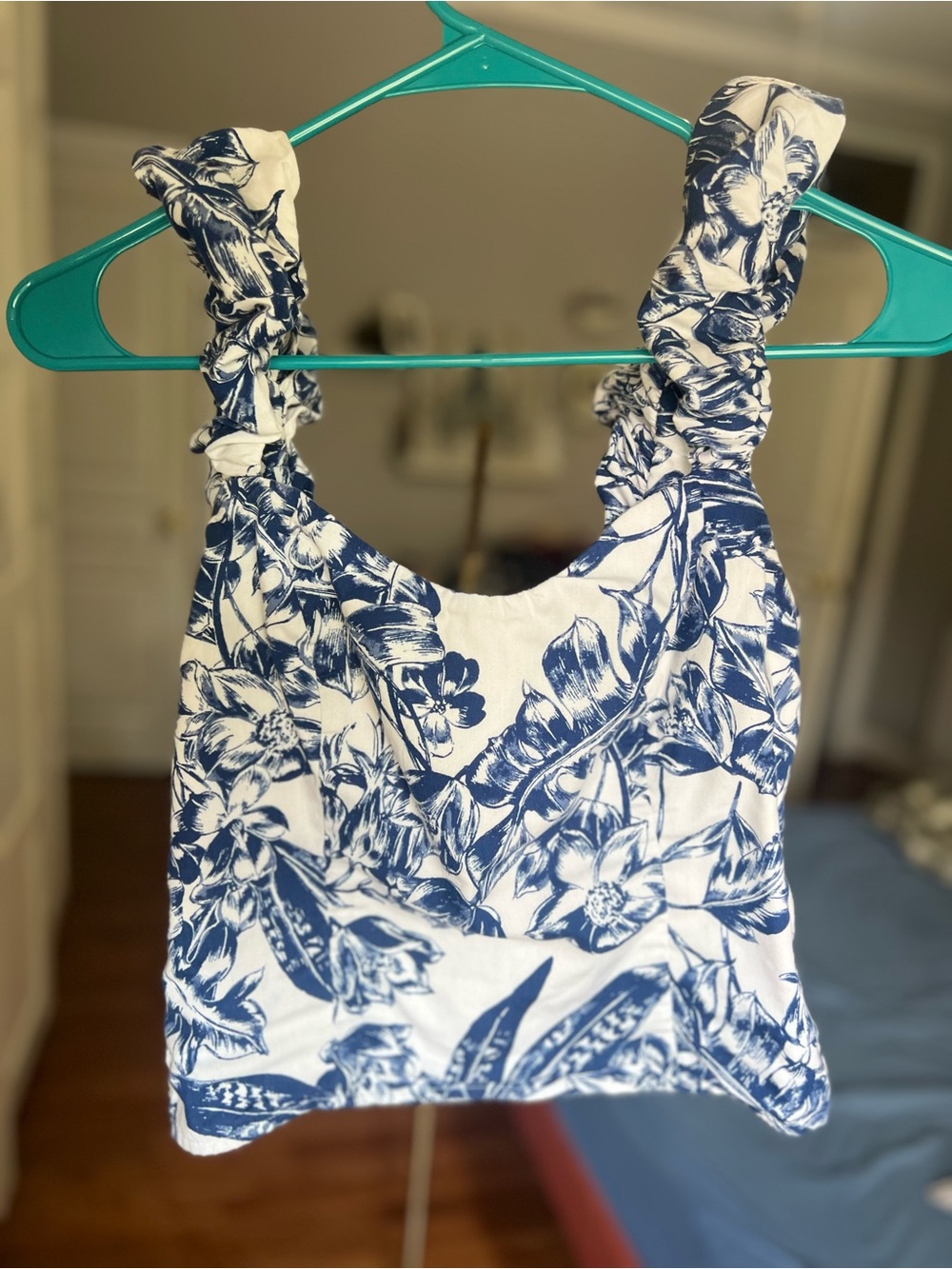 Abercrombie & Fitch Blue Floral Ruffled Strap Crop Top - Women's